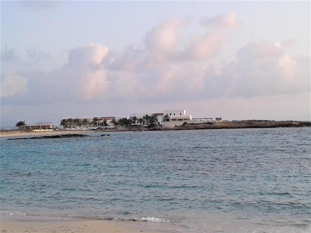 Hotel Roca Bella Es Pujols Luaran gambar